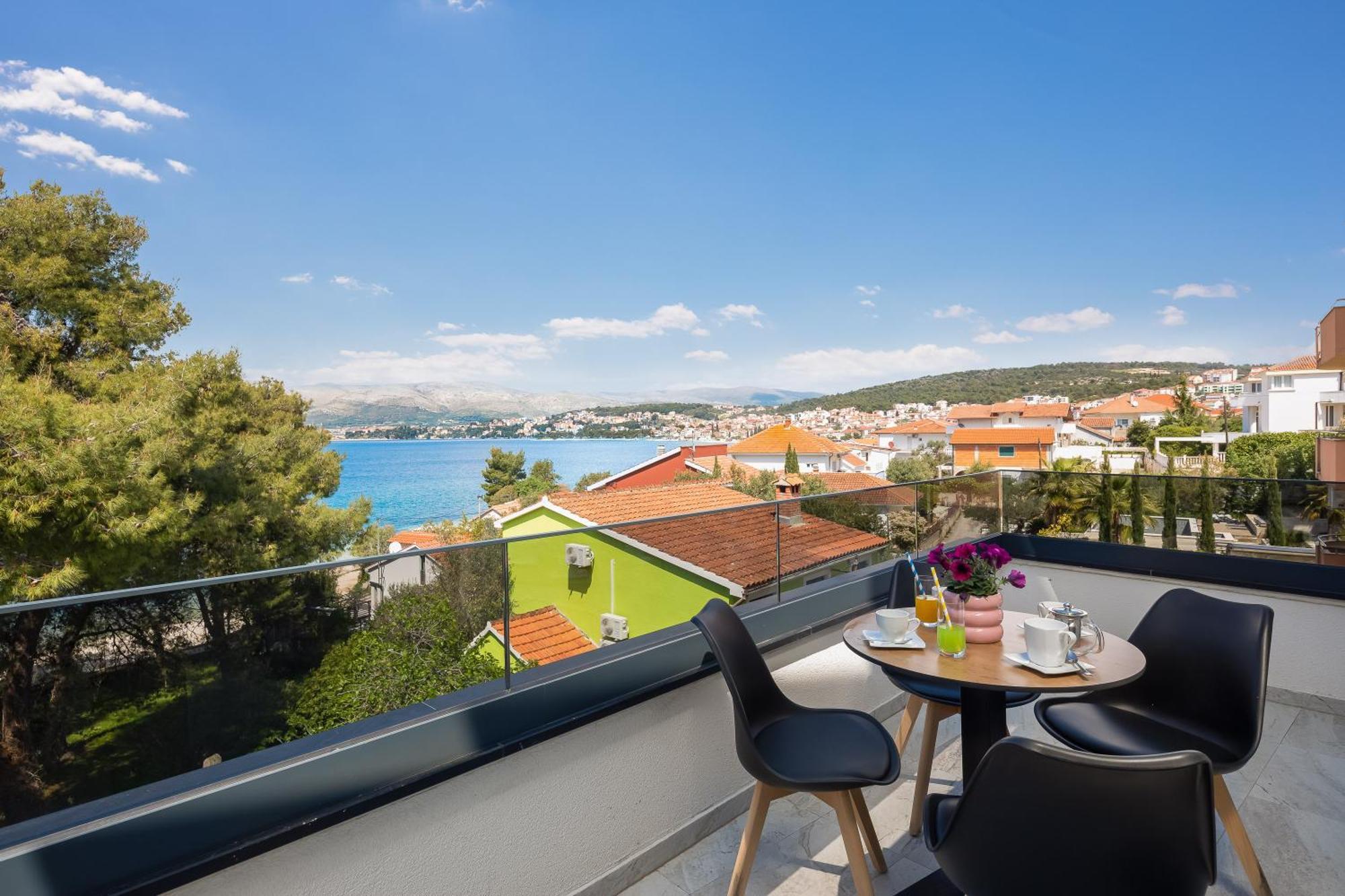 Beach Villa Valentina Трогір Номер фото