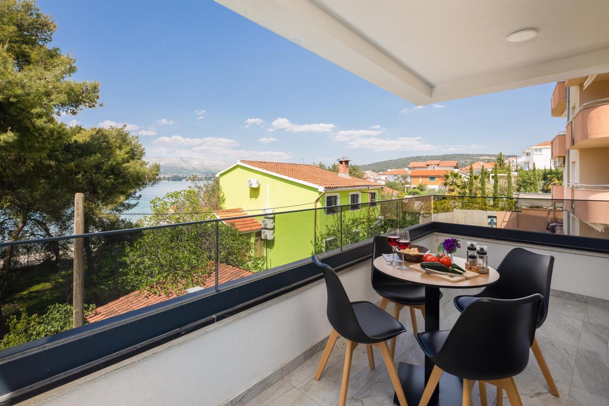 Beach Villa Valentina Трогір Номер фото