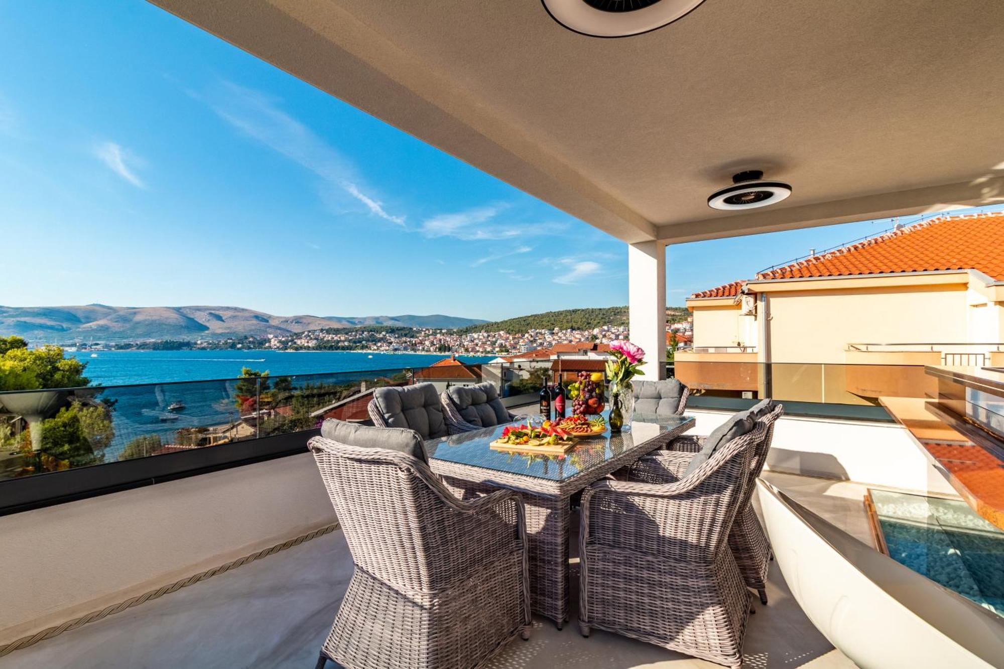 Beach Villa Valentina Трогір Номер фото